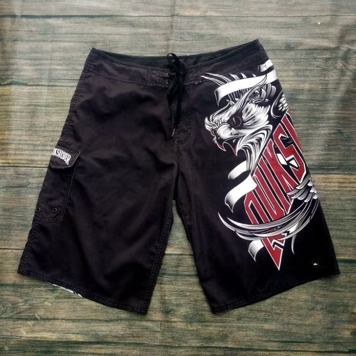 Celana Pendek Surfing Quicksilver