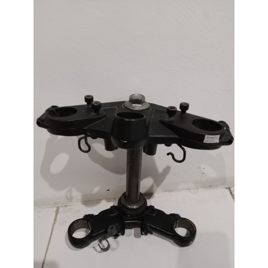 Segitiga Atas Bawah Triple Clamp Ninja 250 Fi Ninja 250 R