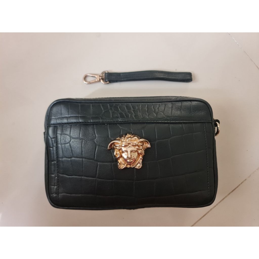 238. Handbag Clutch Men Pria Versace Mock Croco Black Leather Mantan / Bekas / Second Size : 22.5cm 