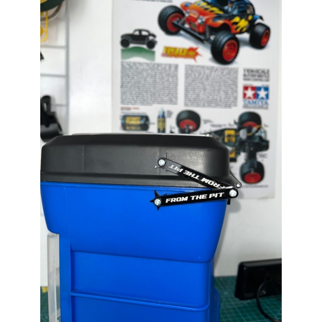 Engsel box krisbow tamiya