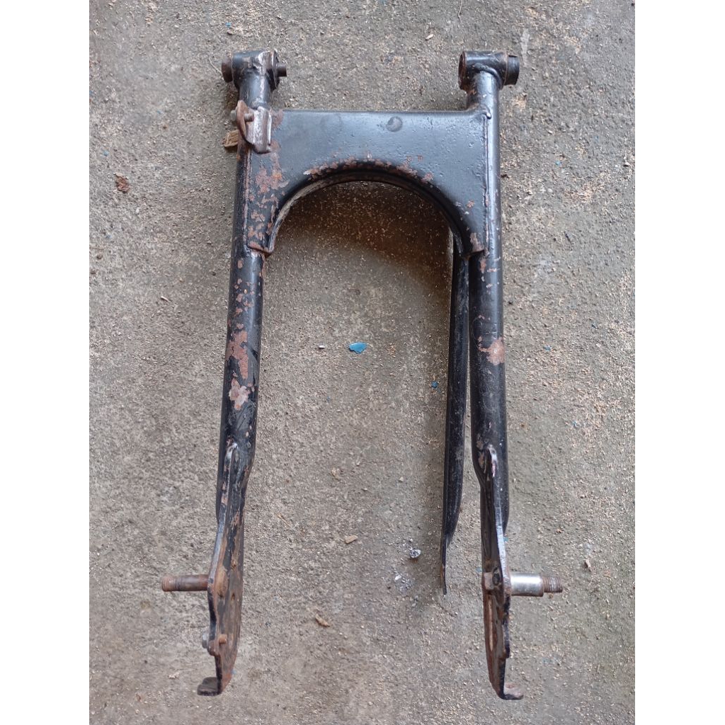 Swing ARM Honda WIN 100 ORIGINAL bekas