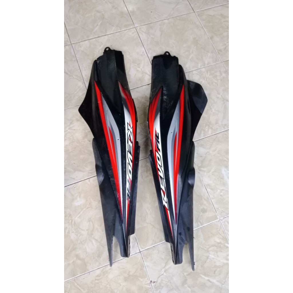 bodi belakang honda revo fit