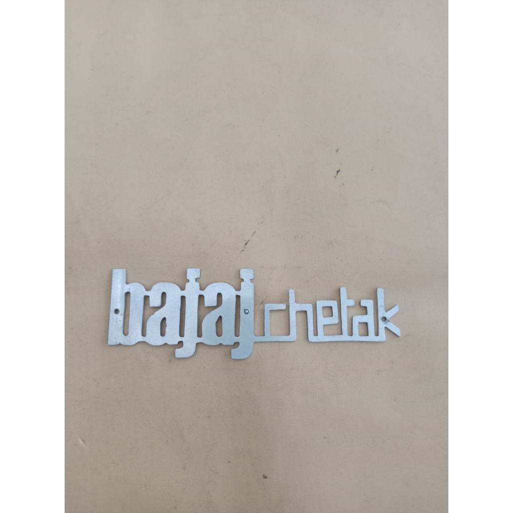 EMBLEM VESPA BAJAJ CHETAK SILVER