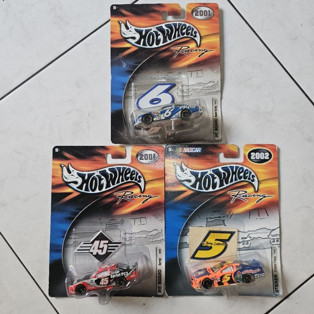 hotwheels 2002 racing nascar diecast