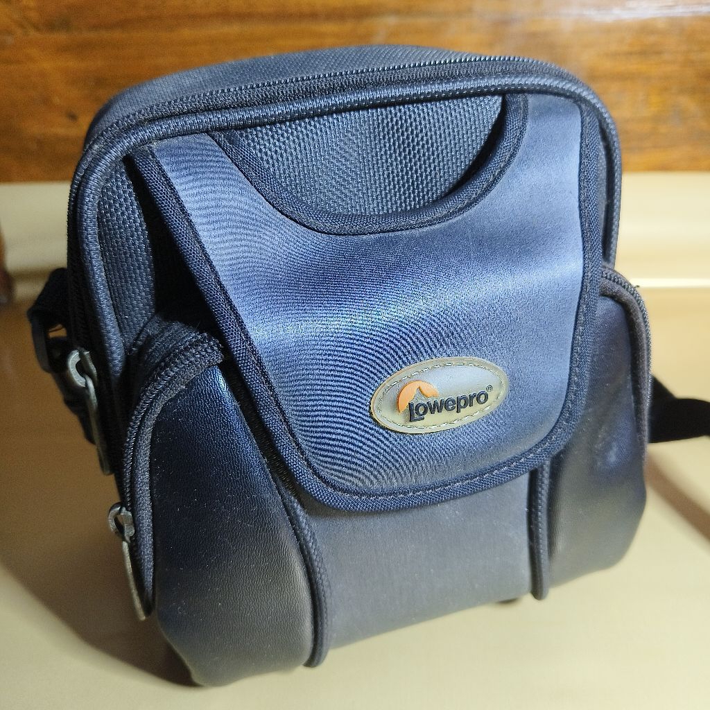 tas kamera lowepro / tas kamera