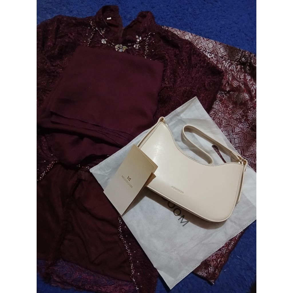 prelove kebaya+tas mossdom
