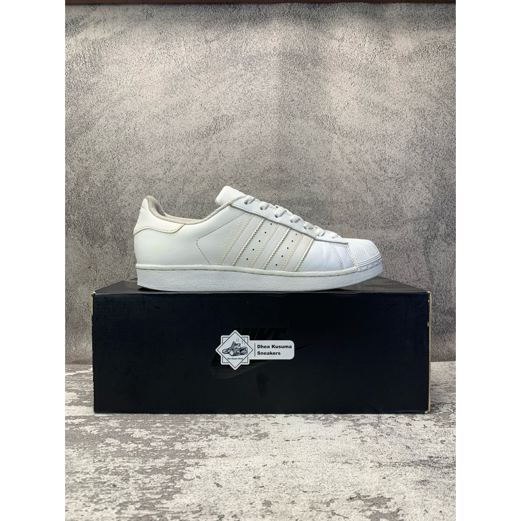 Sepatu Second Casual  Adidas Superstar Full White  Size 40 2/3 Insole 25,5 cm  Original Guarantee