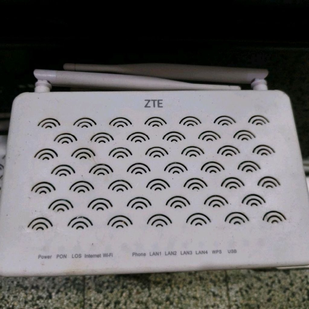 GPON ONT Modem Router ZTE ZXHN F609/ZXHN F 609/F609/F 609 v1