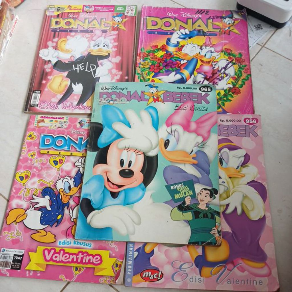 BUKU DONAL BEBEK EDISI VALENTINE.