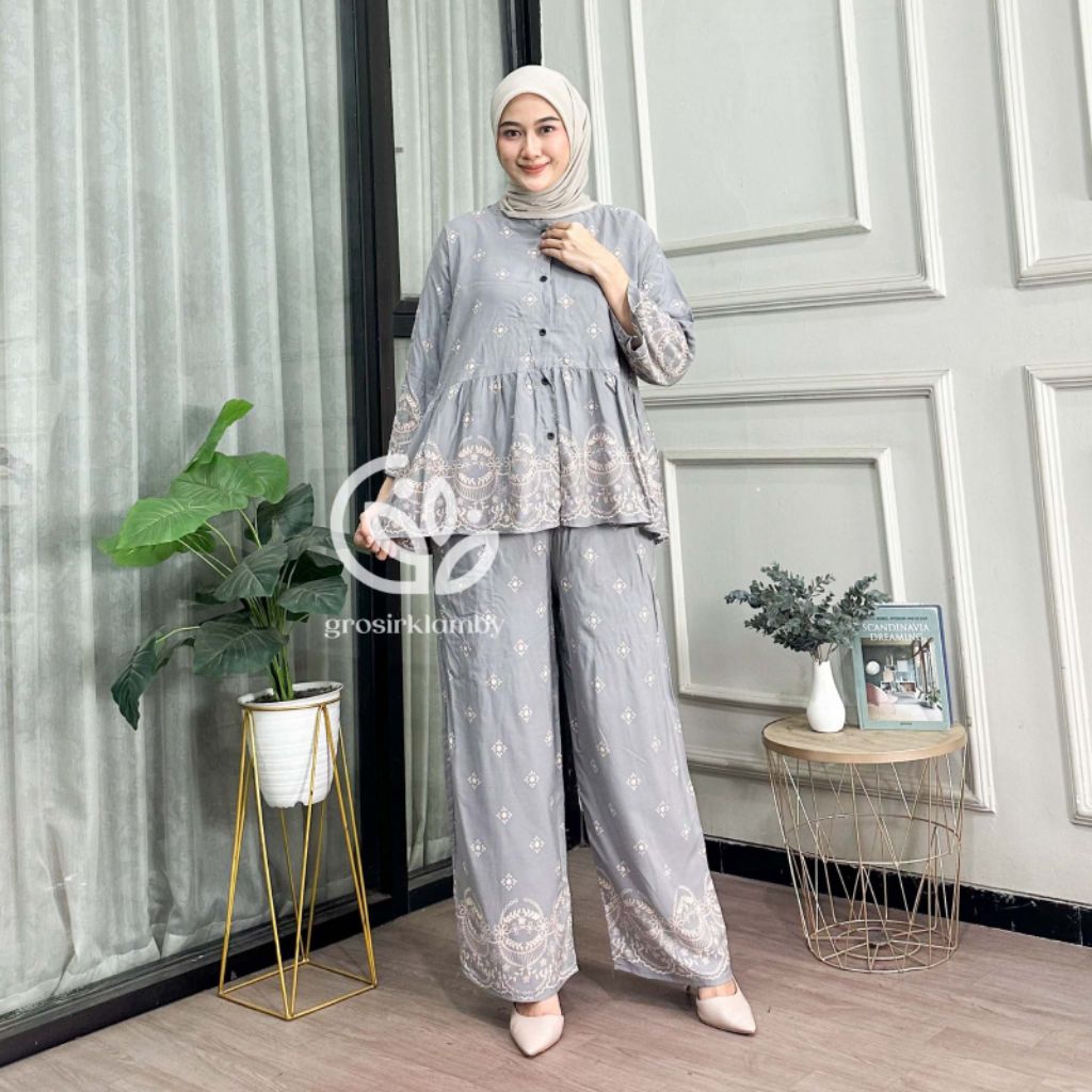 ALYSSA SET REMPEL BUSUI