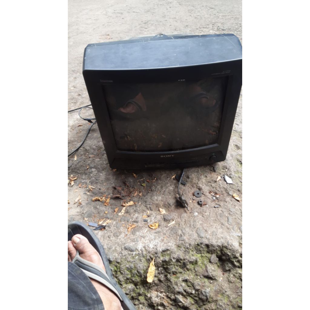 tv Sony 14 inc rusak