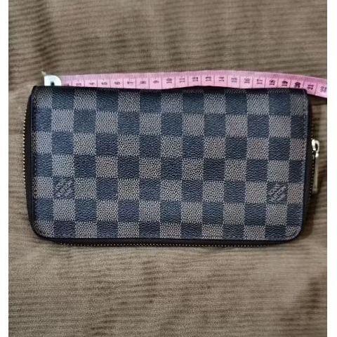Dompet Panjang Berziper Louis Vuitton (second)