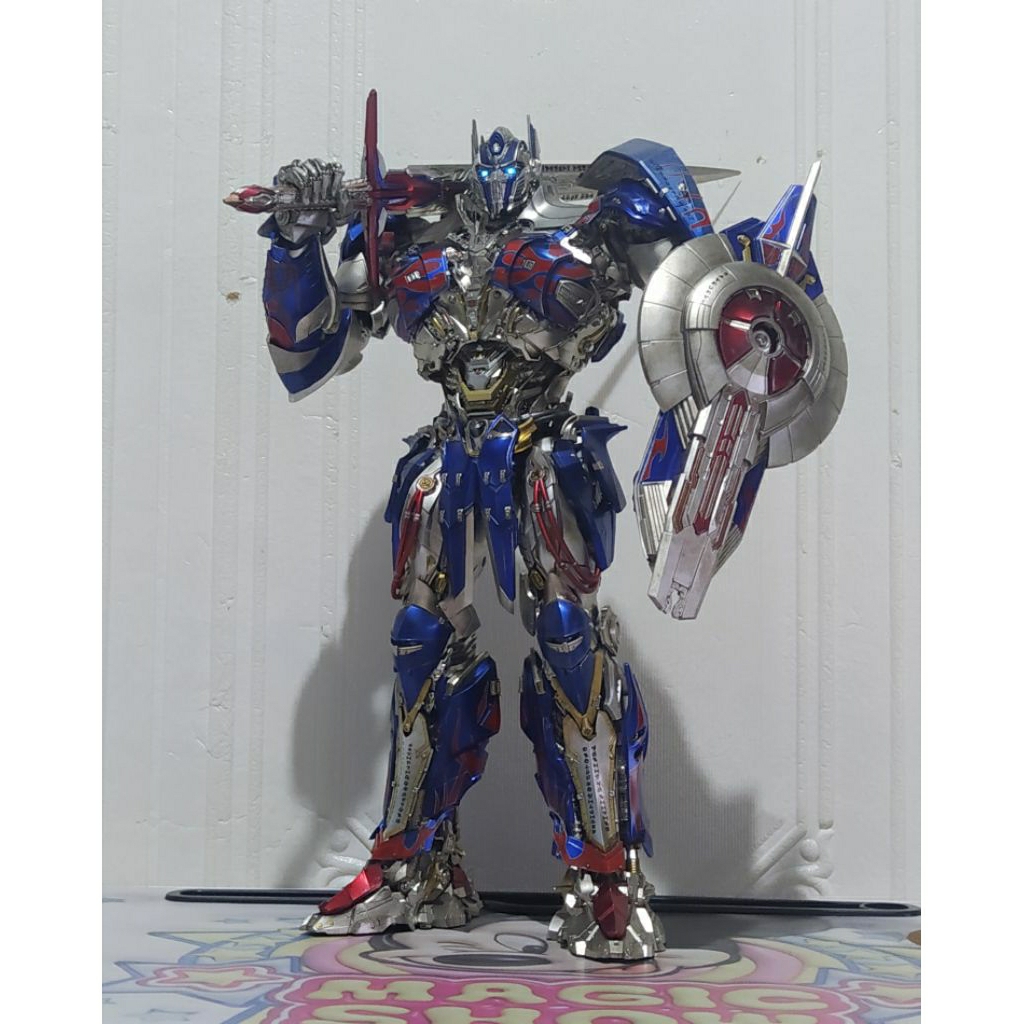 Threezero dlx optimus prime the last knight
