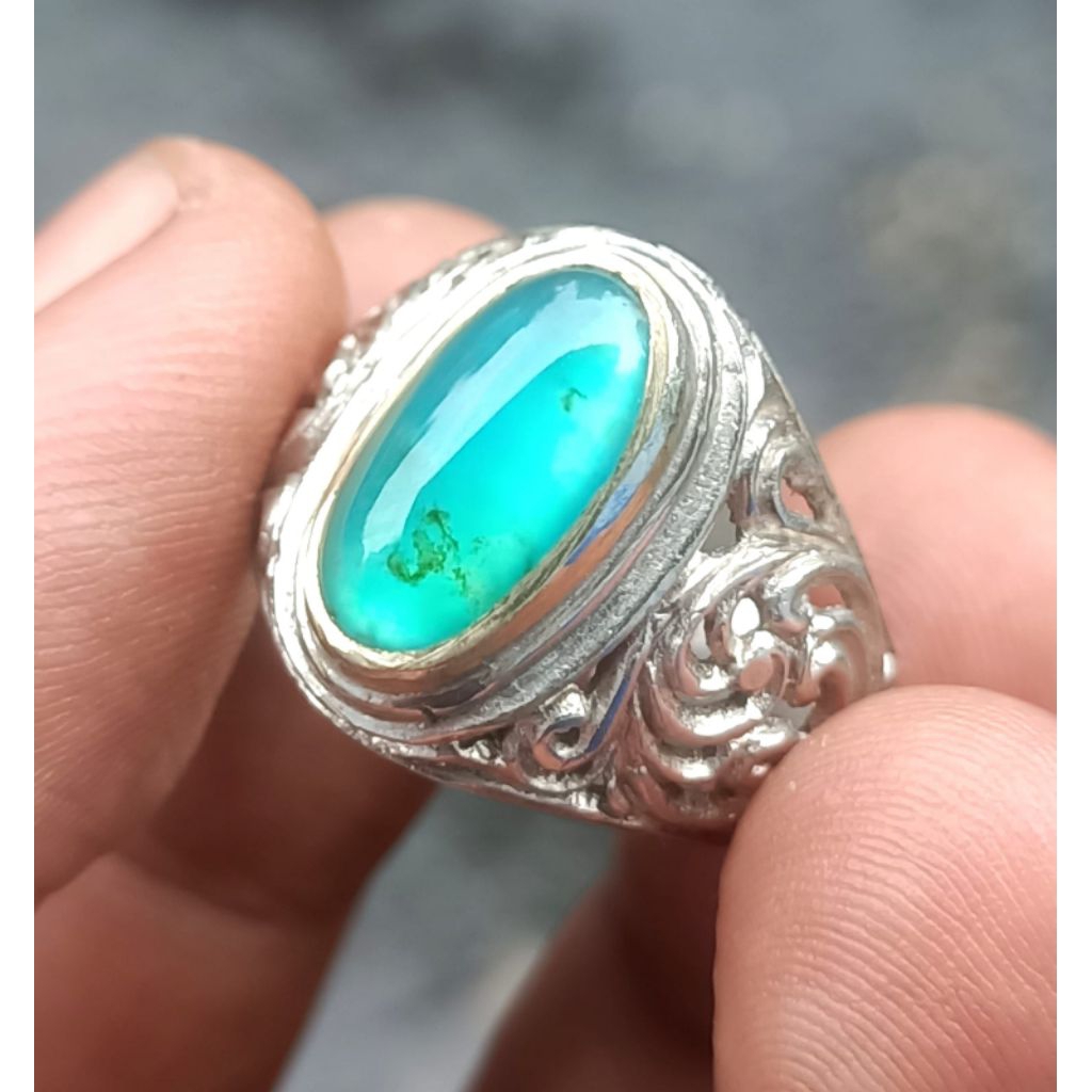 Bacan Doko Kantoran Giwang