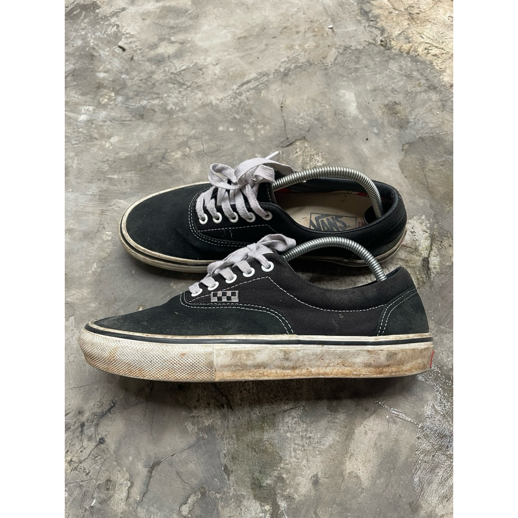 vans era pro skate BW