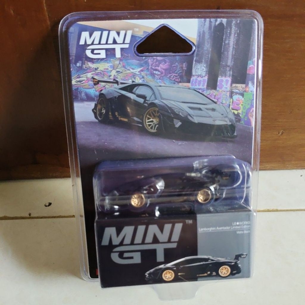 mini gt Lamborghini aventador lb works limited edition matte black