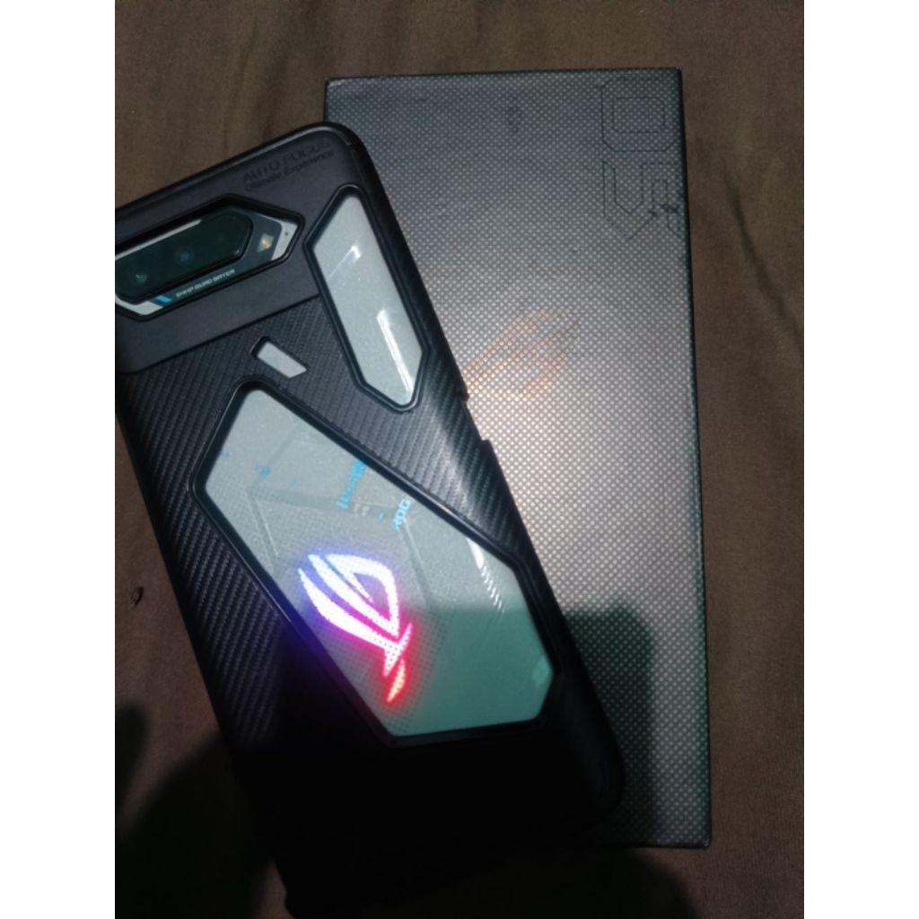 ASUS ROG Phone 5s (12/256GB)