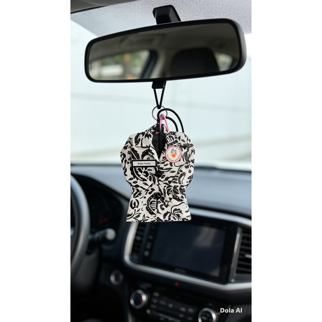 miniatur custome profesi miniatur seragam profesi bidan batik IBI gantungan tempelan kaca spion mobi