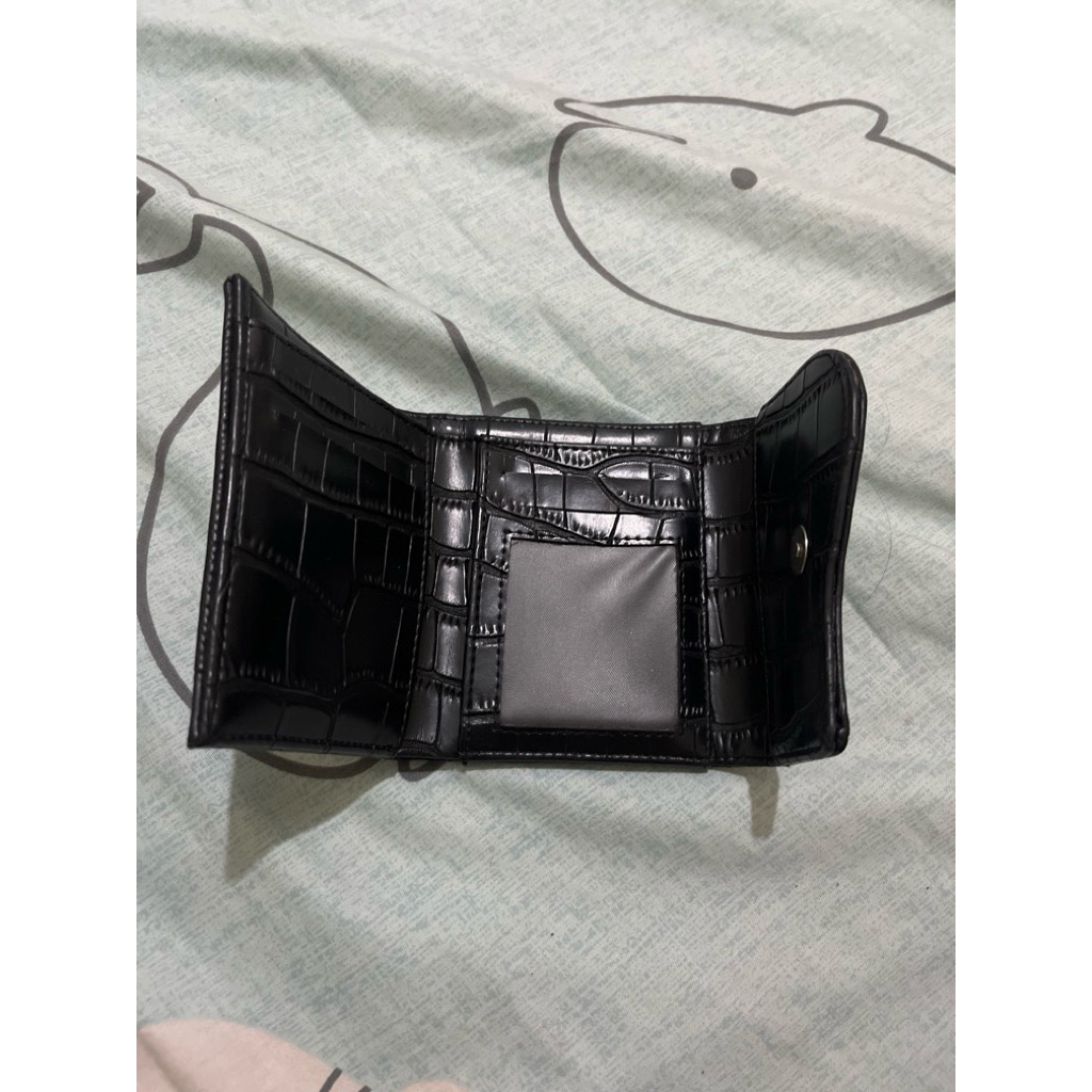Dompet Selusa Hologram Black
