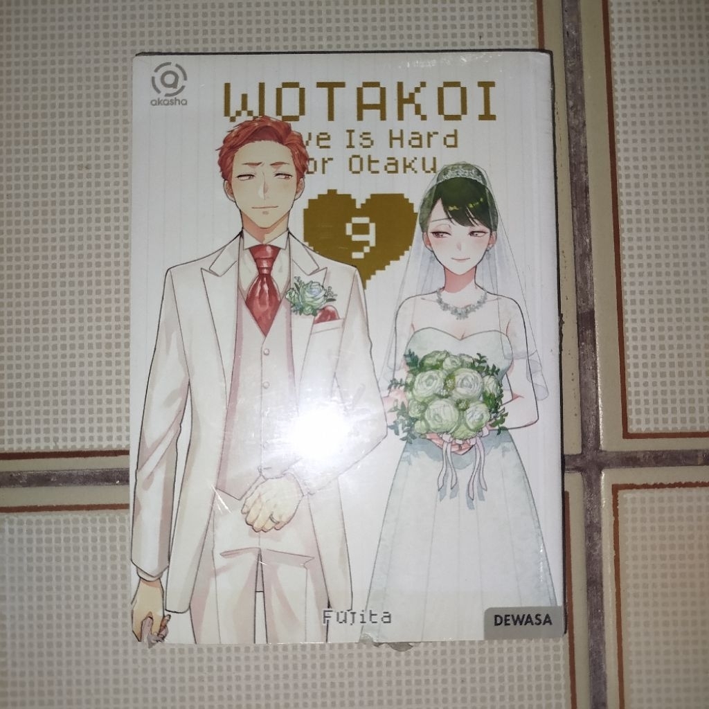 Komik Wotakoi vol 9 segel