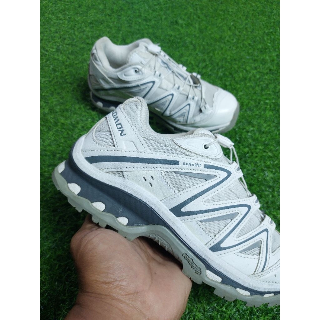 sepatu gunung trekking salomon size 41