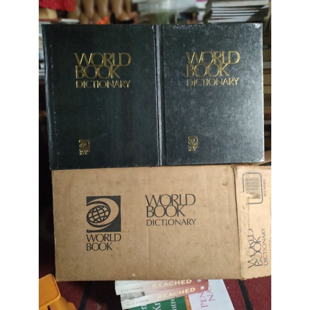 ORIGINAL BUKU  WORLD BOOK DICTIONARY 2 BUKU A-K DAN L-Z HARDCOVER