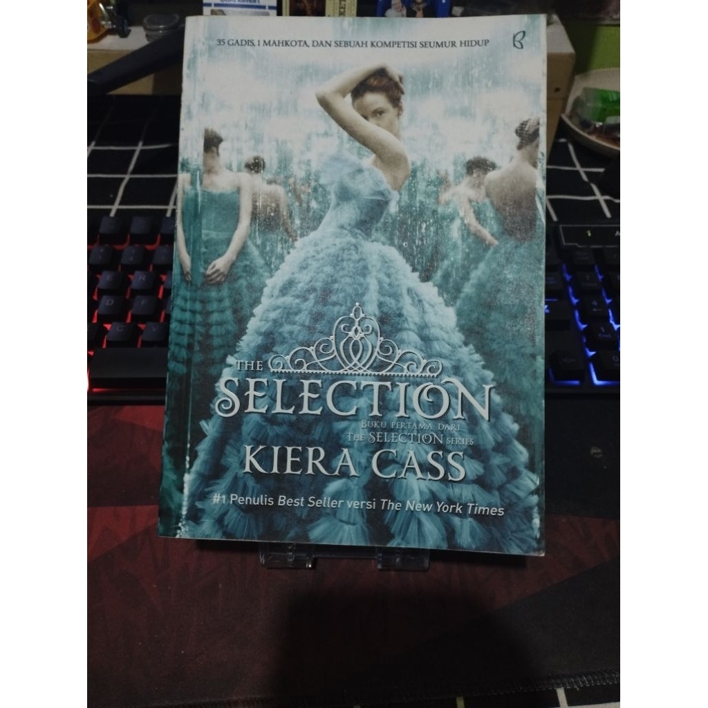 Novel preloved The Selection, The Elite, The One