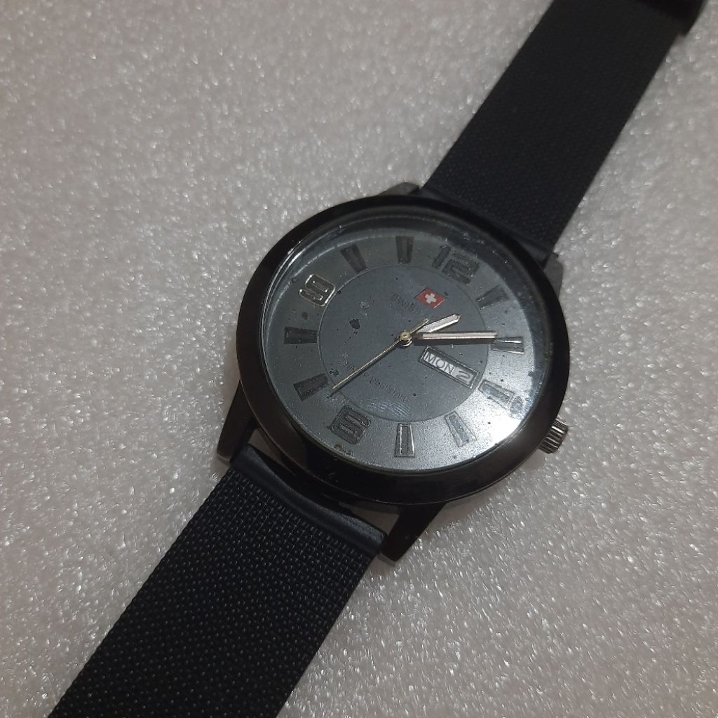 jam tangan pria swis army 2041-3 G.C.