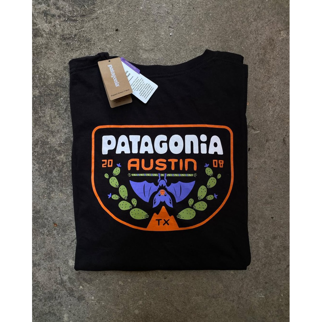 Kaos Lengan Panjang Pria Hitam Kasual Long Sleeve T-Shirt Patagonia - Austin TX Black