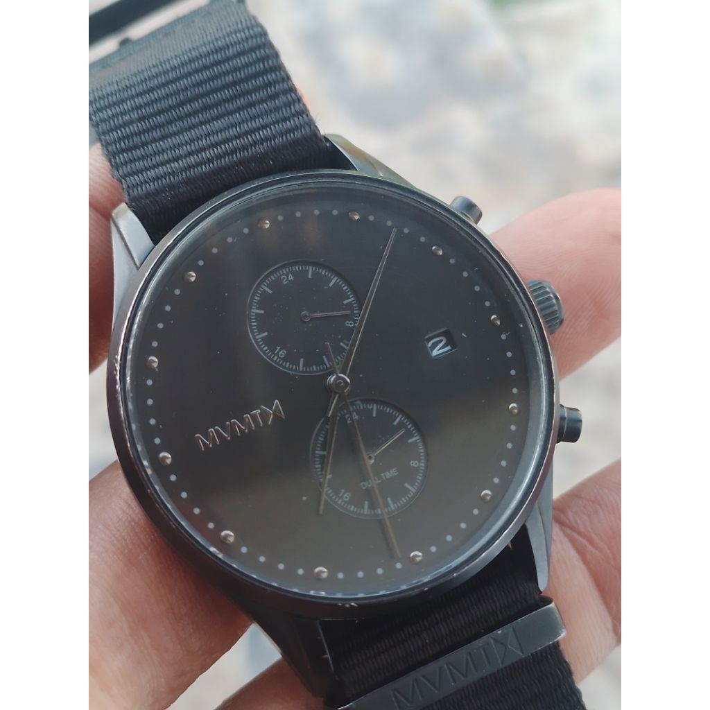 MVMT voyager full black jam tangan original pria preloved/second/bekas