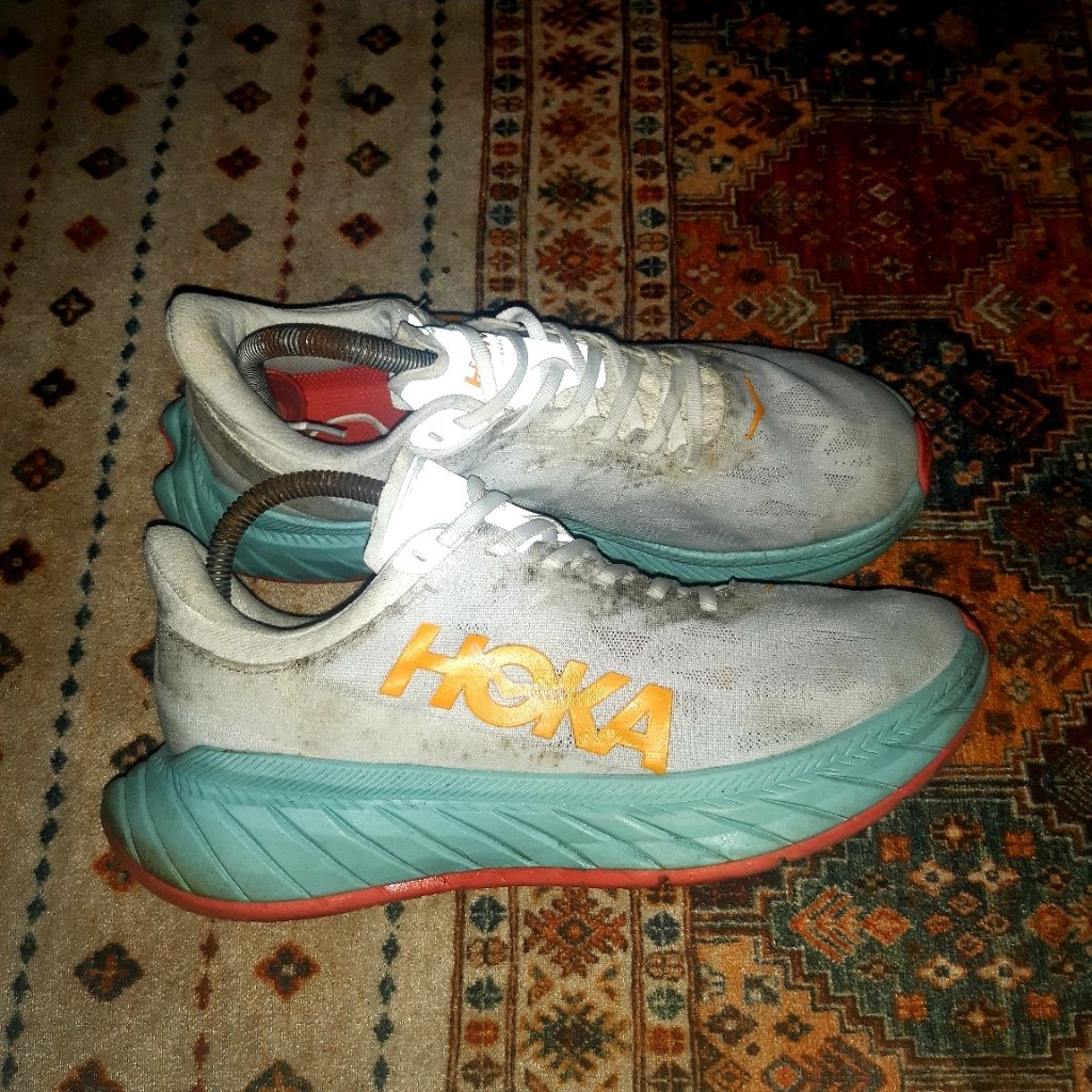 HOKA RUN SHOES