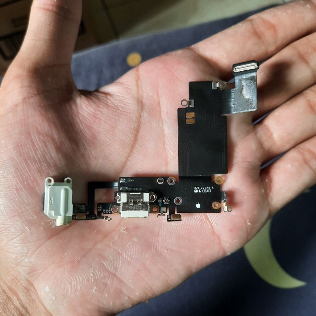 Flexible charger iphone 6s plus original copotan