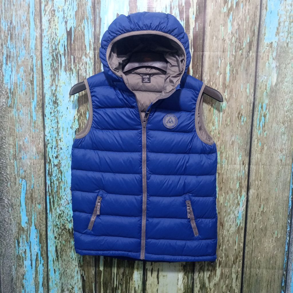 Rompi  buluangsa MACPAC vest outdoor size M (Panjang 62cm x Lebar 48cm)