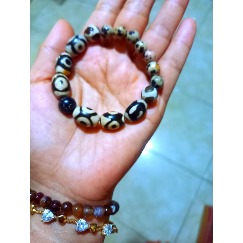 Gelang Batu Tibet