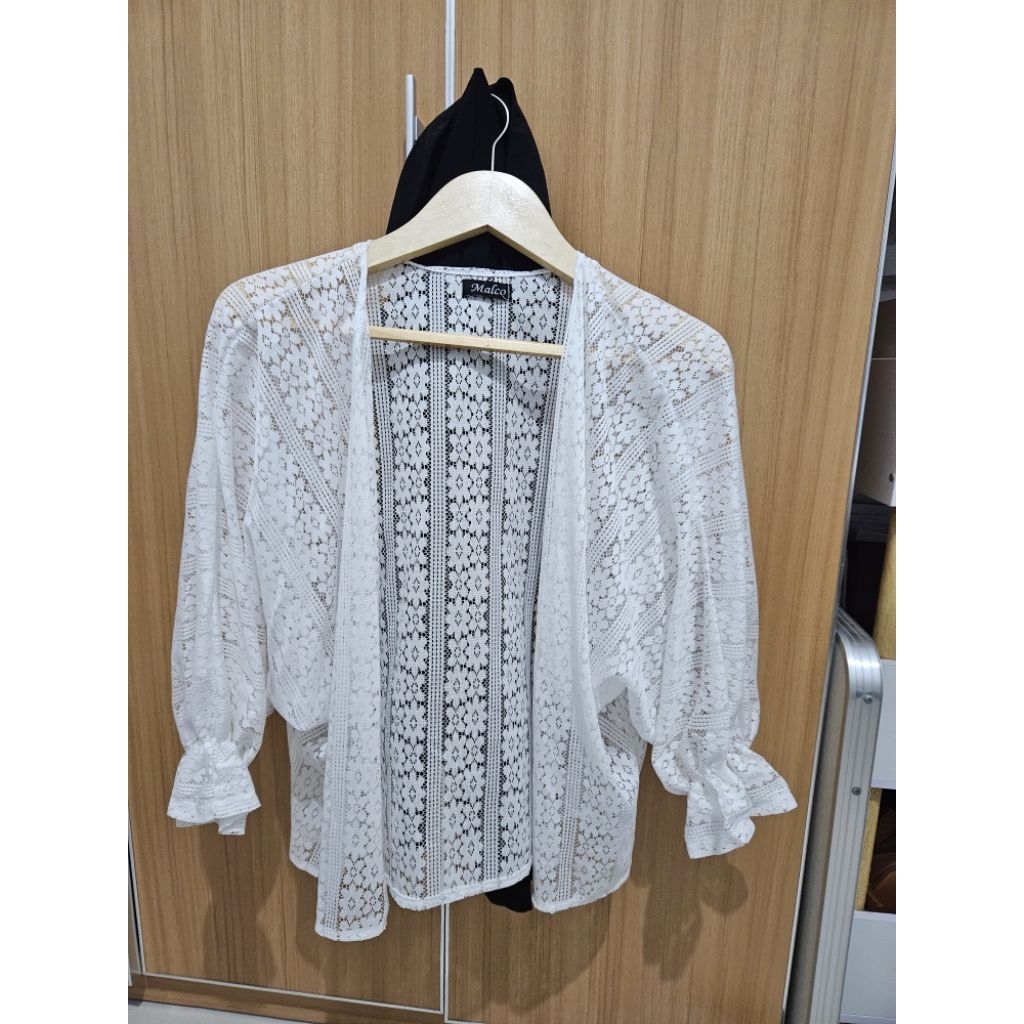 PRELOVED Lace Outer