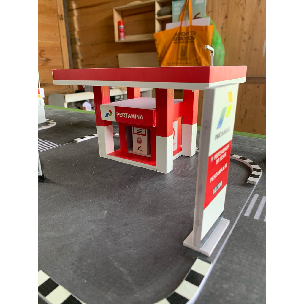 bangunan pertashop pertamina spbu mini miniatur diorama maket mini hiasan hotwheels skala 1:64 bahan