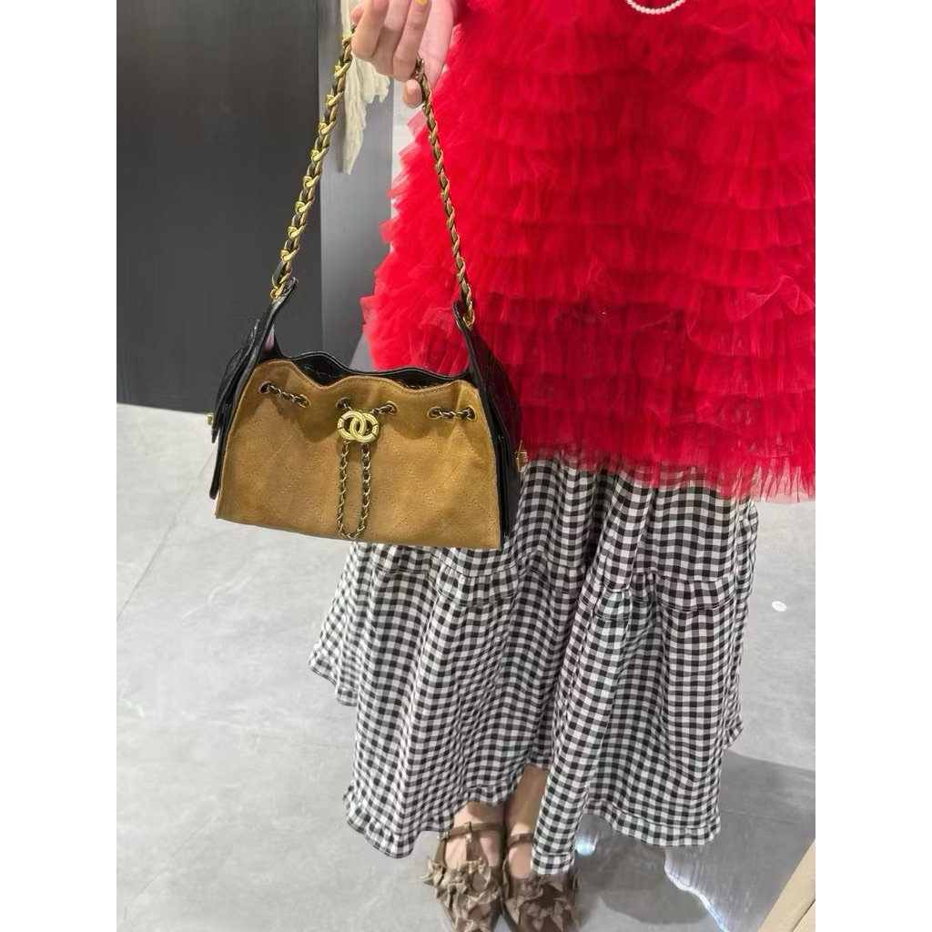 Dupe Cendol Laura Suede Brown - Tas Selempang Hobo Bag Serut