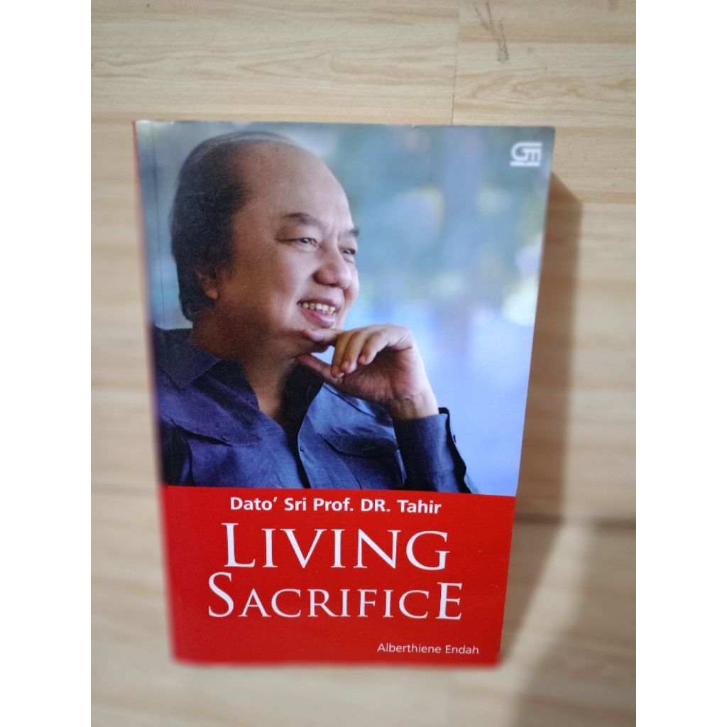 dato' sri prof. dr. tahir LIVING SACRIFICE by alberthiene endah
