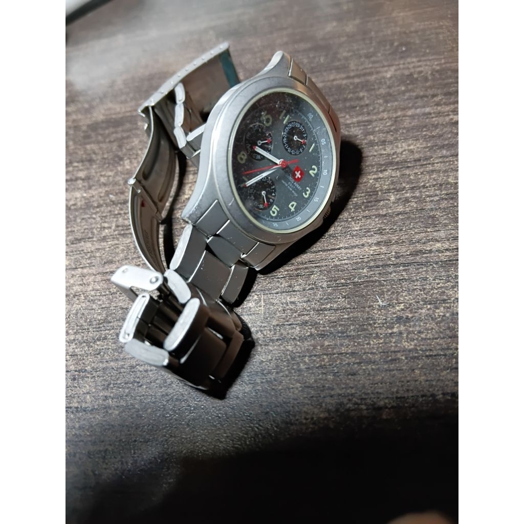Jam tangan Swiss army hcc 7750