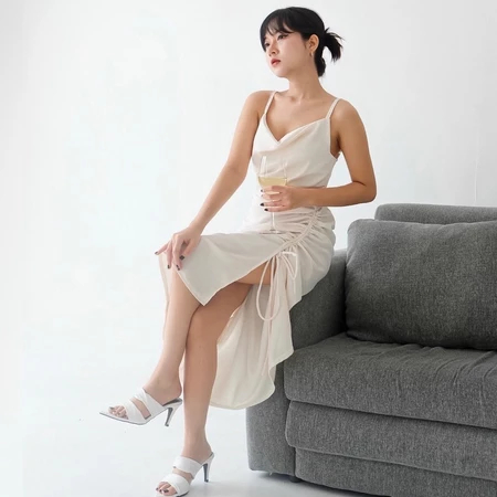 Tapsyaa Dress / Camisole Dress Serut/ Dresss Seksi Belah Paha V Neck AF054