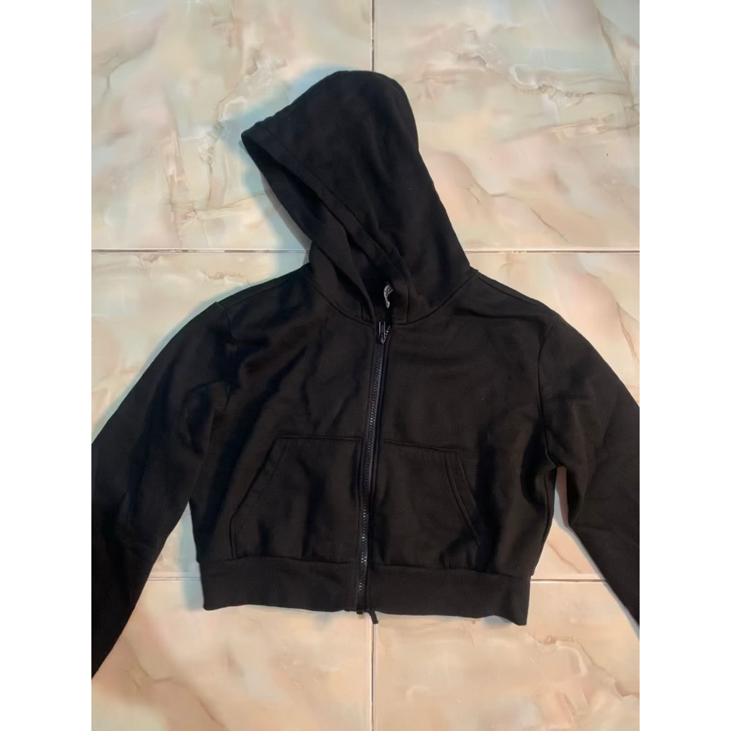 OUTER HITAM PRELOVED HNM