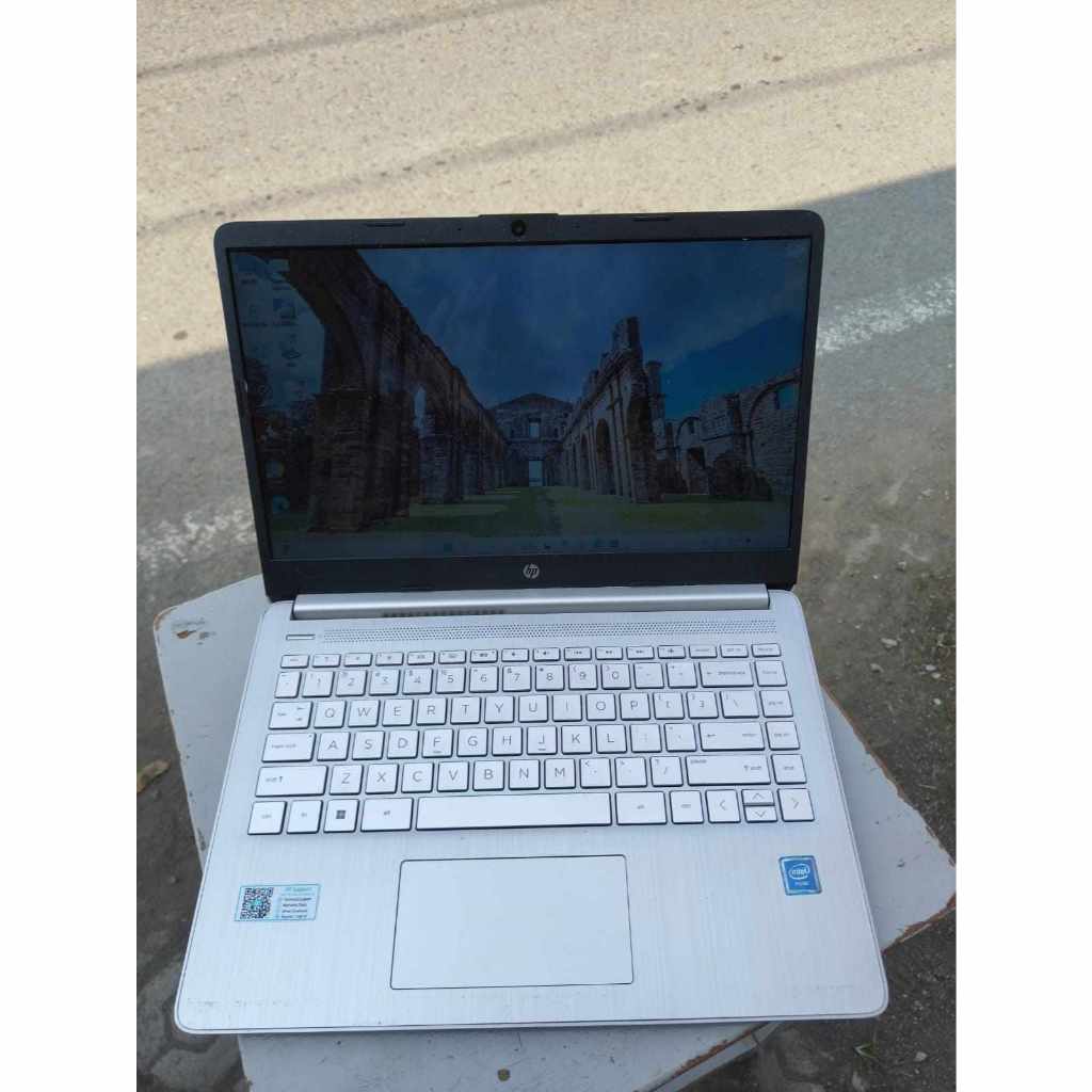 Laptop Hp 14s intel celeron n4020