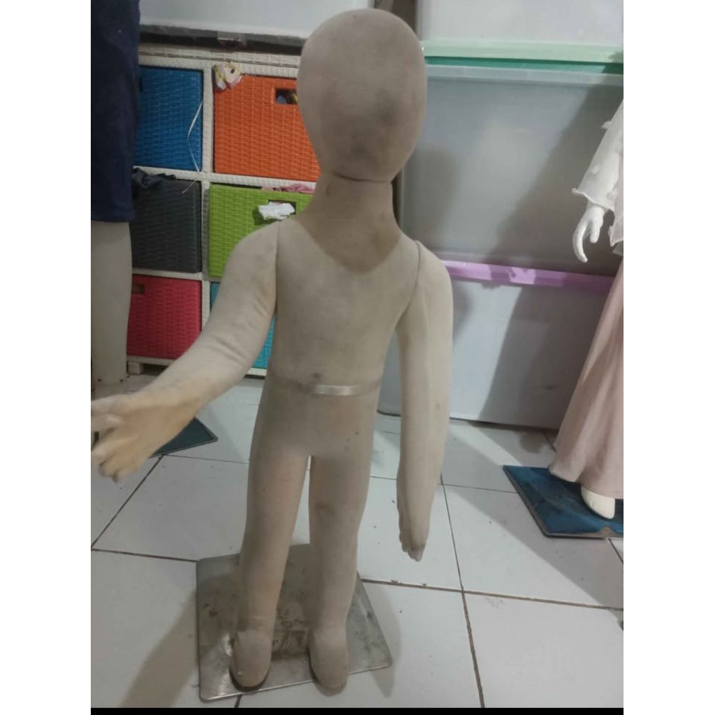Patung Manekin Anak Ex Display seken