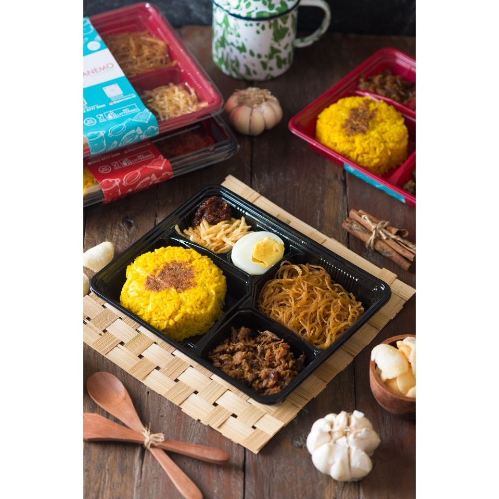 Nasi Kuning Manado Cakalang