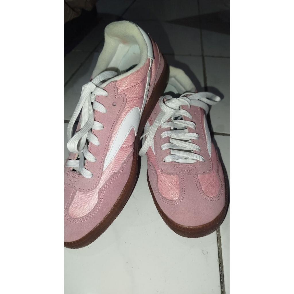 SepatuRaingel