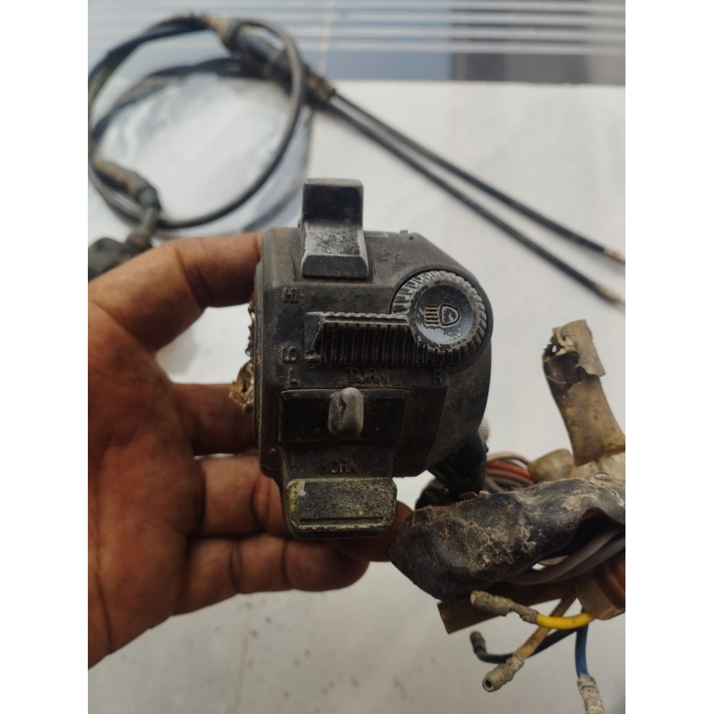 HOLDER GL PRO BLACK ENGINE