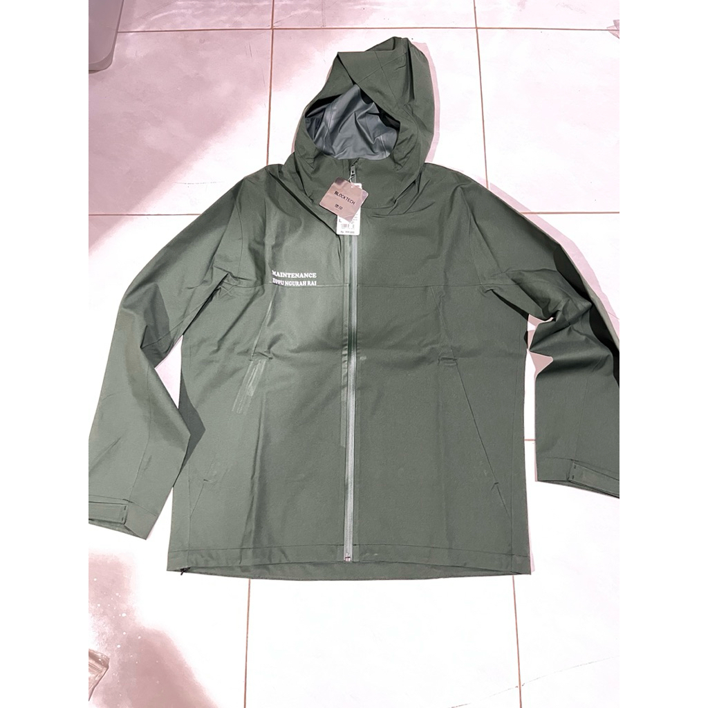 Jaket Uniqlo BlockTech New Original