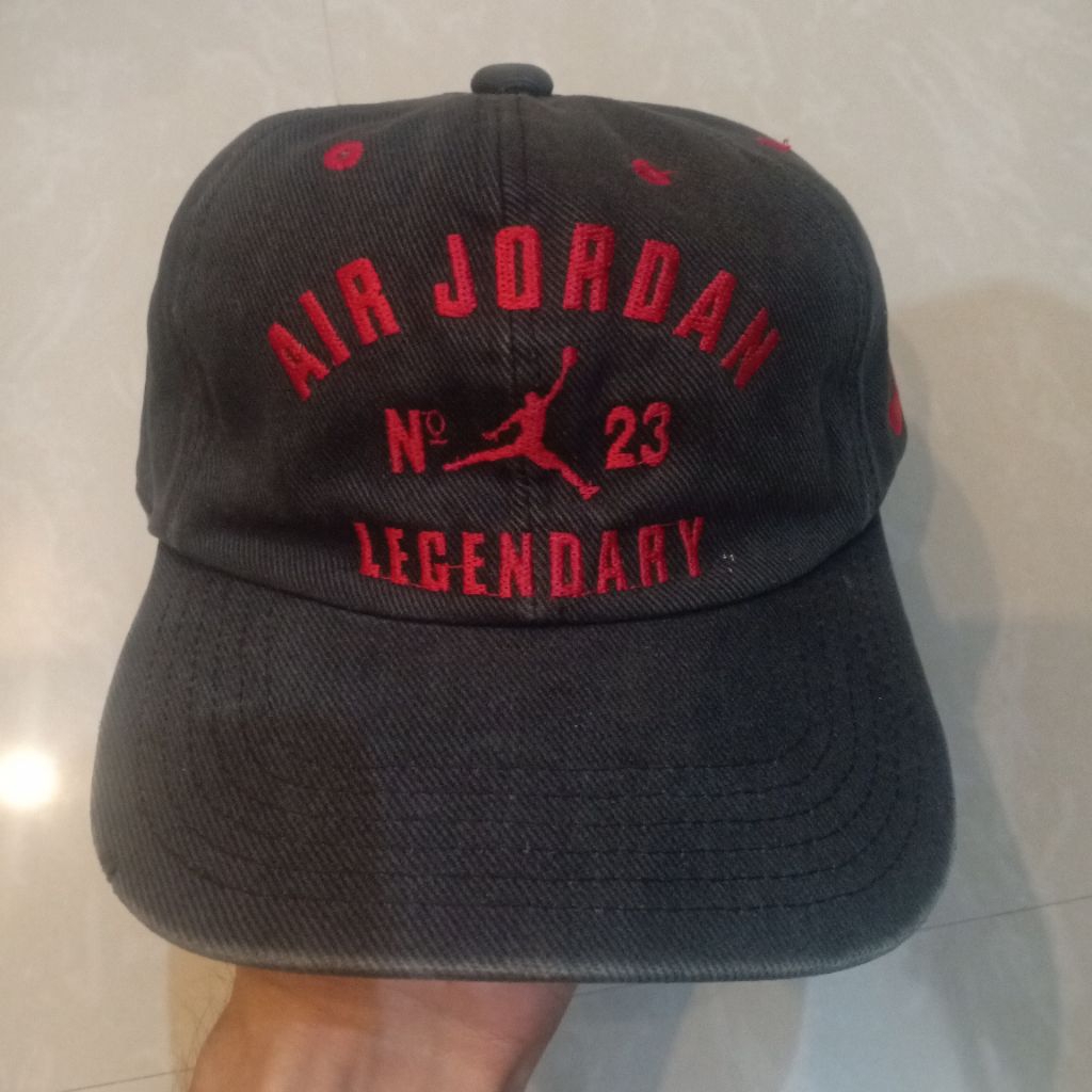Topi Nike Air Jordan Legendary
