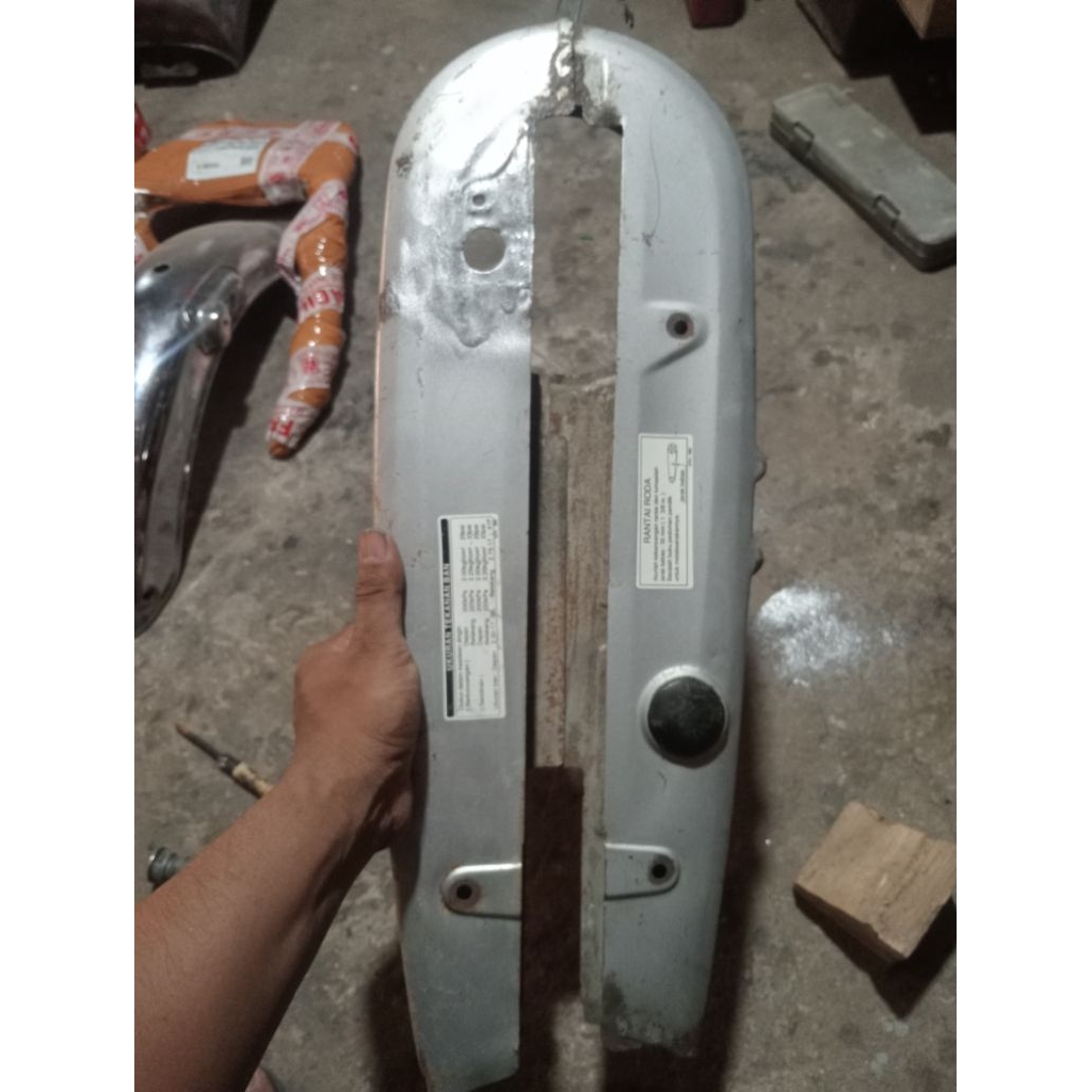 KATENGKAS KARISMA/TUTUP RANTAI HONDA KARISMA ORIGINAL
