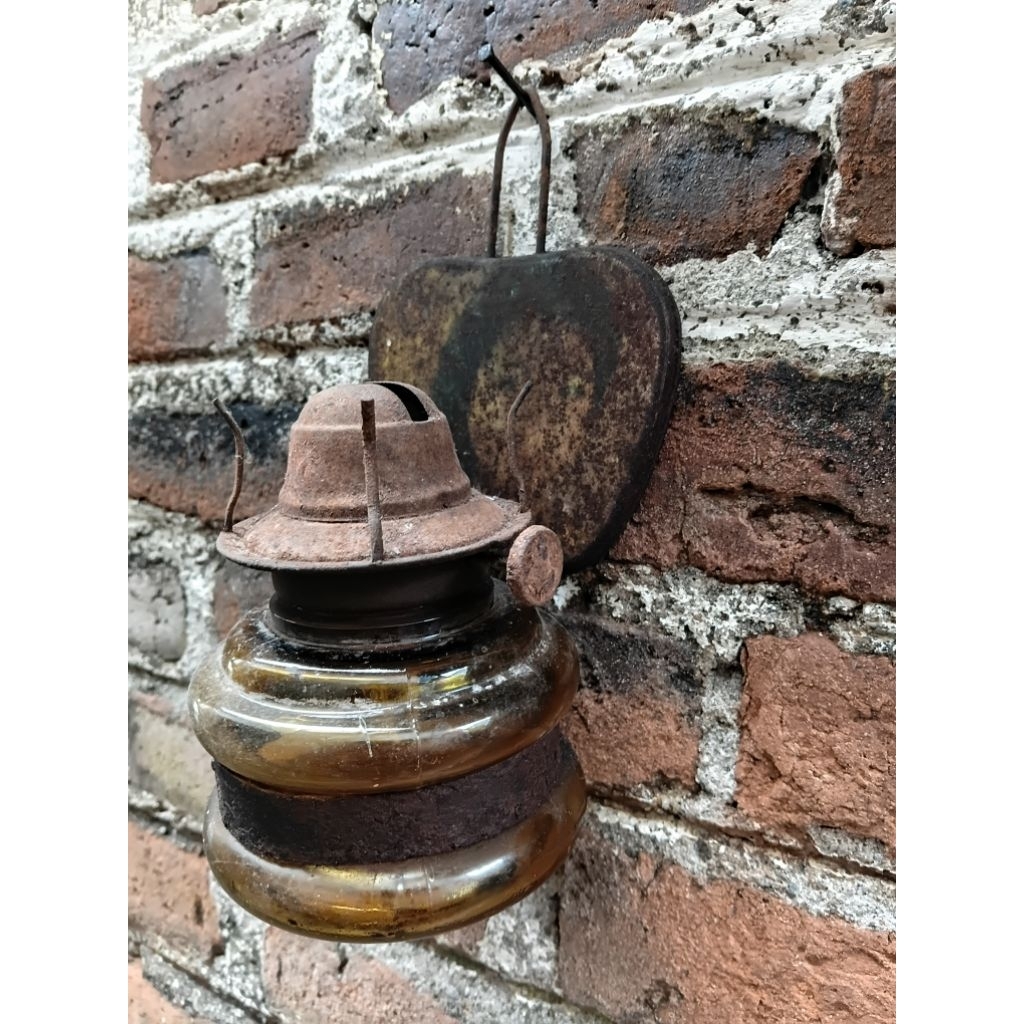 Lampu teplok jadul/lampu minyak jadul